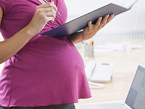 Juíza na PB ordena licença maternidade para servidoras