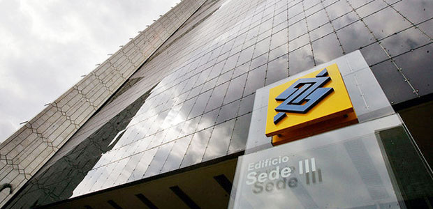 Banco é condenado por descumprir ordem judicial por 599 dias