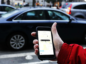 Uber deve indenizar cliente insultada e ameaçada por motorista