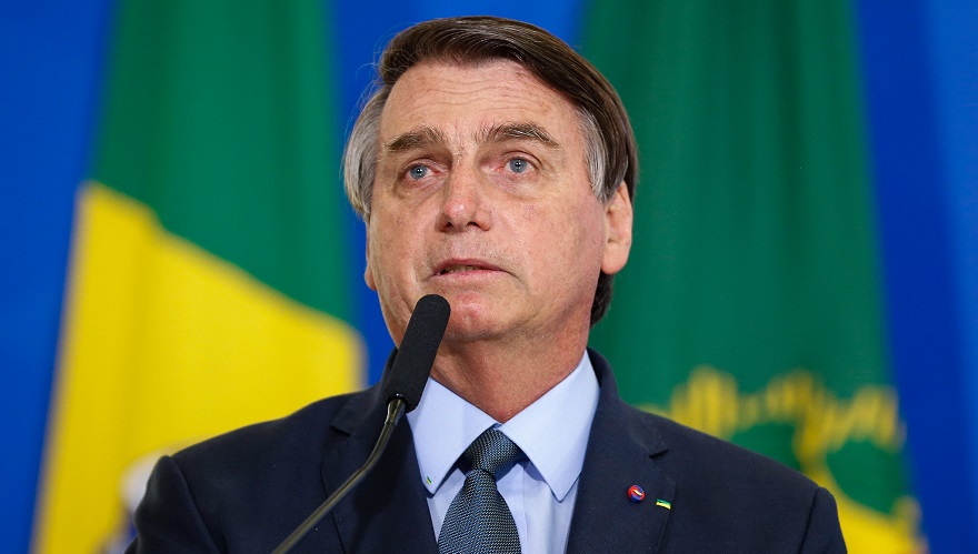 Ação tenta derrubar sigilo de cartão de vacinação de Bolsonaro